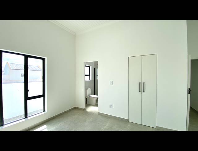 4 BEDROOM HOUSE FOR SALE IN ATLANTIC SANDS PRIVATE ESTATE